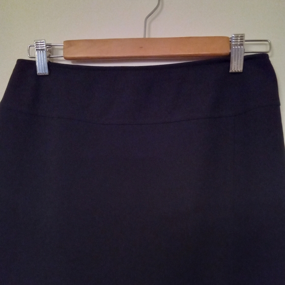 Friction Ladies Zip up Navy  Pencil Skirt - Picture 5 of 14